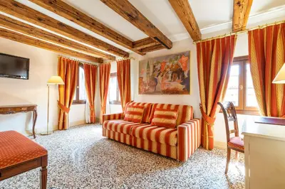 TV o dispositivi per l'intrattenimento presso Hotel Bella Venezia