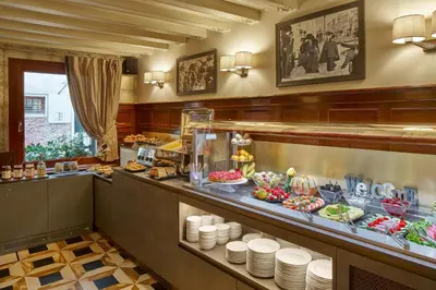 Cibo presso l'hotel o nelle vicinanze