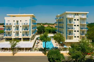 Piscina di Hotel Miami o nelle vicinanze