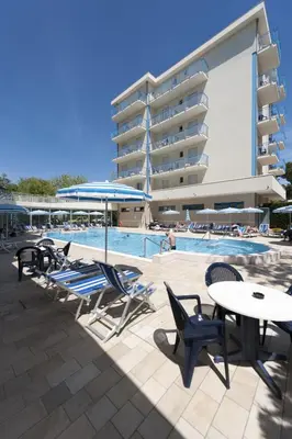 Piscina di Hotel Miami o nelle vicinanze