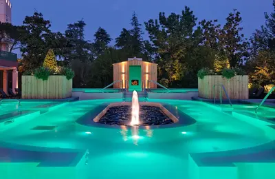 Piscina di Hotel Mioni Pezzato o nelle vicinanze