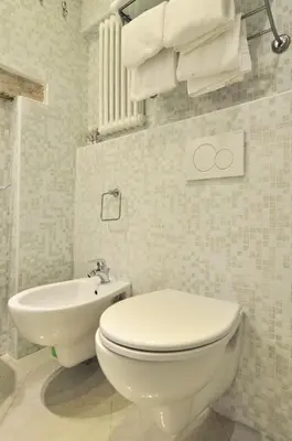 Bagno di COZY APARTMENT NEAR RIALTO BRIDGE/ ST.MARK SQUARE