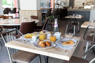 Cibo presso l'hotel o nelle vicinanze