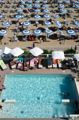Piscina di Hotel Canarie o nelle vicinanze