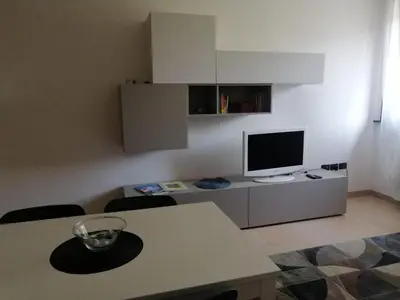 TV o dispositivi per l'intrattenimento presso Orizzonte Marino Blu-vacanza ricca di colori