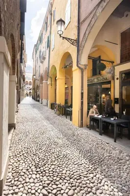 Ristorante o altro punto ristoro di Residence dei Frutti in pieno centro - Il Gelso