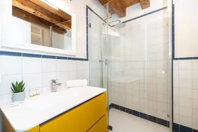 Bagno di Palazzina Schiavoni by Sarlux