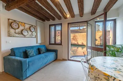 Area soggiorno di Ca' Leoncino - Venice canal front apartment