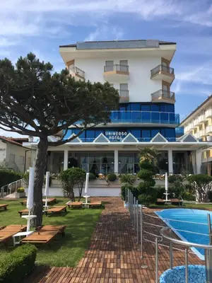 Piscina di Hotel Universo o nelle vicinanze