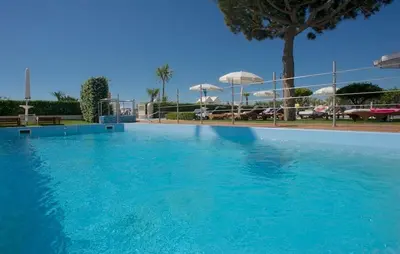 Piscina di Hotel Universo o nelle vicinanze