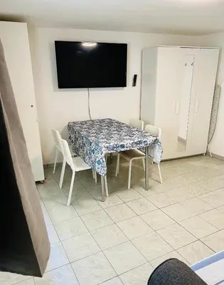 TV o dispositivi per l'intrattenimento presso Venezia, 700mt to station, free parking, Shuttle Airport, Train Station, Via Napoli 71