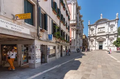 Il quartiere o una zona nella vicinanze dell'appartamento