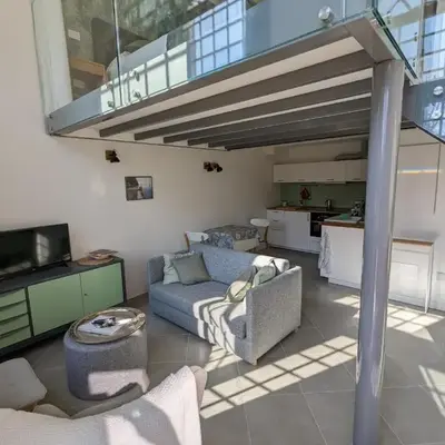 mini loft Lido with own sunny & private garden