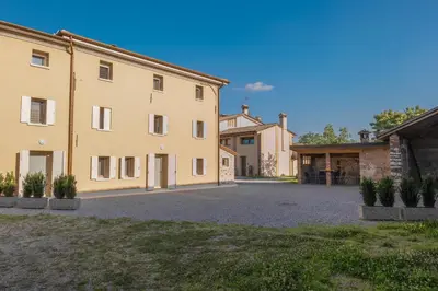 Edificio in cui si trova l'agriturismo