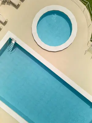 Piscina di Hotel Aurora o nelle vicinanze