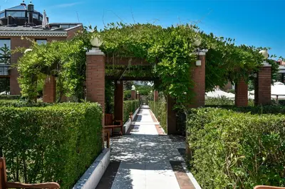 Giardino di DB Villas Le Ville del Lido Resort