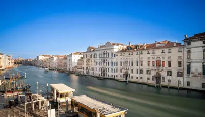 Vista sul fiume nelle vicinanze dell'appartamento