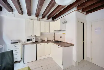 Cucina o angolo cottura di Ca Molin by Venicevillas, vista canale