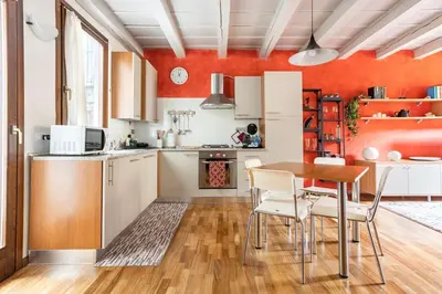 Cucina o angolo cottura di Residence dei Frutti pieno centro - Il Melograno
