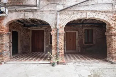 Facciata o entrata di Bauhaus Venice Apartment