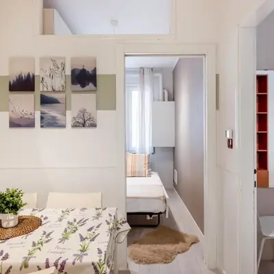 GuestHost - Essential Apartment a 5 min da Piazza dei Signori