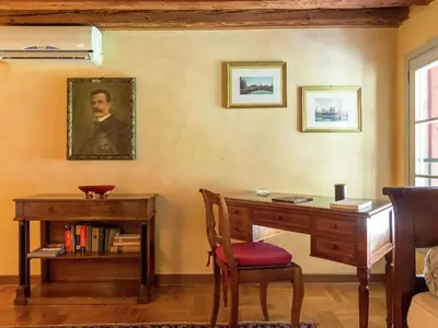Area soggiorno di Villa in Venice with Private Pool & Park