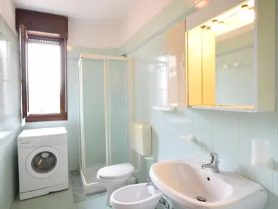 Bagno di Apartment Acquamarina-4 by Interhome