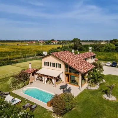 Villa Tania