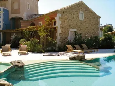 Piscina di Cascina Jesolana o nelle vicinanze