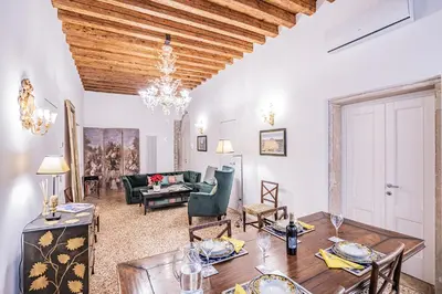 Area soggiorno di Ca' San Beneto Completely Refurbished in a fabulously central area