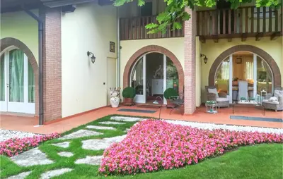 Giardino di Cozy Home In Fanzolo Di Vedelago