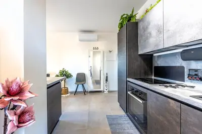 Cucina o angolo cottura di dimorauno - appartamento domotico a 5 stelle