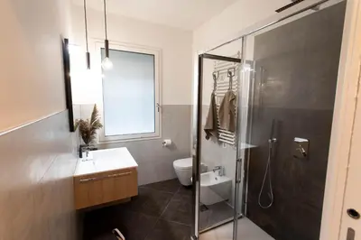 Bagno di Moderno Appartamento 140 Bassano Centro
