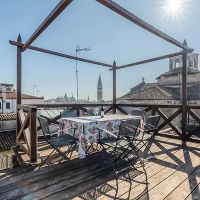 San Marco vista sui tetti veneziani Apartment