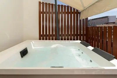 Planimetria di enJoy Home - Attico con idromassaggio e garage - zona Sant'Antonio