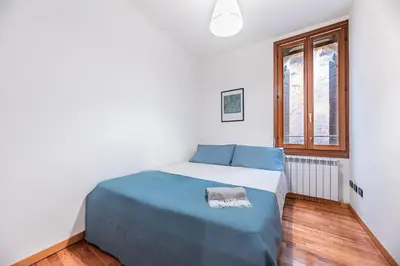 Letto o letti in una camera di The Most Central In Venice [ San Marco Rialto ]