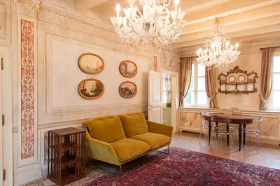 Area soggiorno di Explore Venice from a Sophisticated Hideaway in San Polo