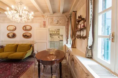 Area soggiorno di Explore Venice from a Sophisticated Hideaway in San Polo