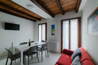TV o dispositivi per l'intrattenimento presso Al Campiello