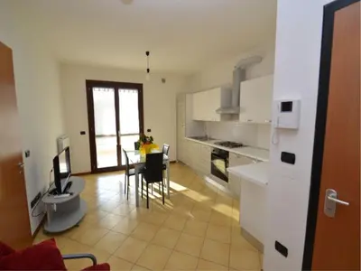 Cucina o angolo cottura di Comfortable beachfront apartment