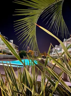 Piscina di Residence Jesolo Lido centro con piscina o nelle vicinanze