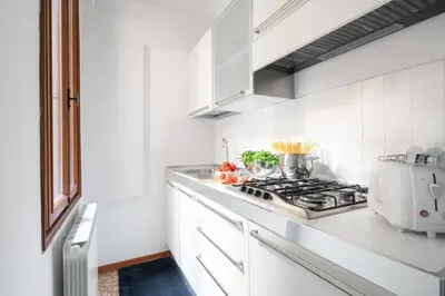 Cucina o angolo cottura di PALAZZO SAN SAMUELE - elegant apartment in San Marco