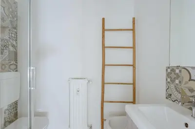 Bagno di Yourbanflat Clock Tower 2